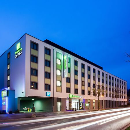 Holiday Inn Express Augsburg, An Ihg Hotel Экстерьер фото